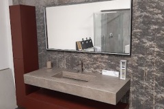 mobile-con-top-in-gres-sfondo-carta-da-parati-idrosanitaria-lecco